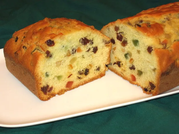 Pluncake con i canditi e l'uvetta