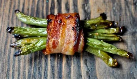 Bouquet di fagiolini e pancetta