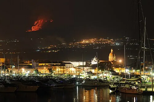 L'Etna vista da Riposto