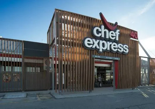 Chef Express: il gusto in viaggio, dai buffet delle stazioni ai treni dell'alta velocità