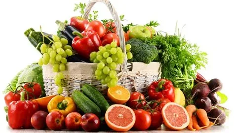 Frutta e verdura di vari colori, fonte di vitamine